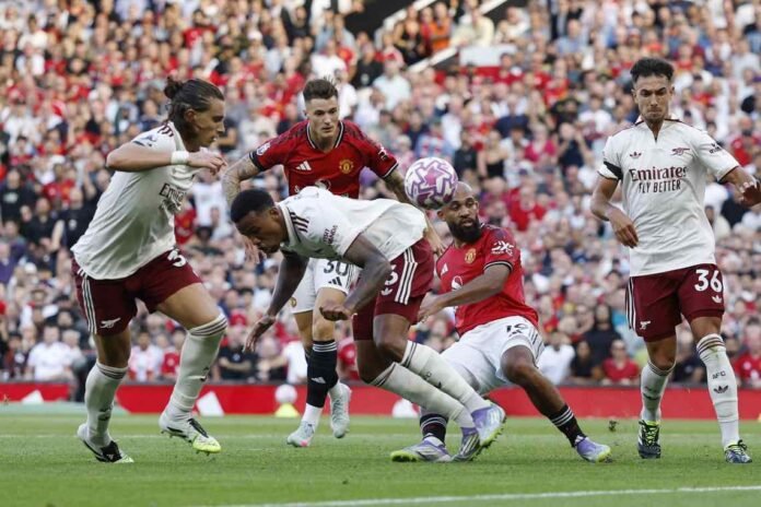 Calafiori Punishes Bayindir Error as Arsenal Edge United at Old Trafford