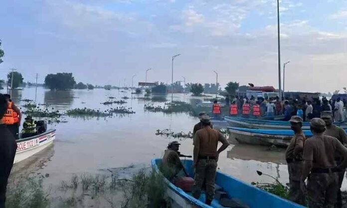 Punjab Flood Crisis 17 Dead, Nearly 250,000 Displaced as Rivers Overflow