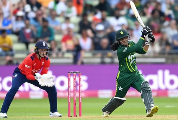 Sadaf Shamas Ruled Out of Ireland Tour, Pakistan Bring Back Shawaal Zulfiqar
