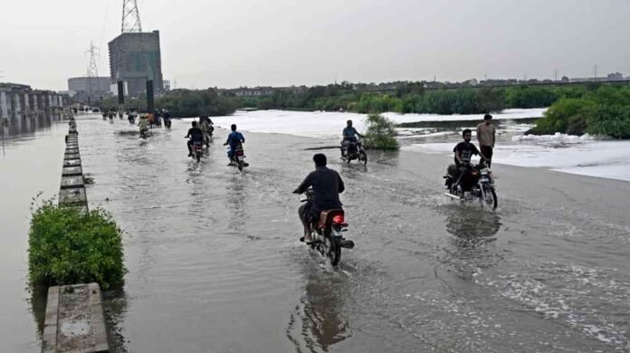 Heavy Rains Raise Landslide Risk in Northern Pakistan